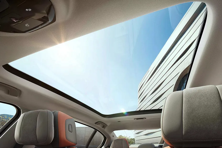 BMW 5 Series Sunroof (Inside View)