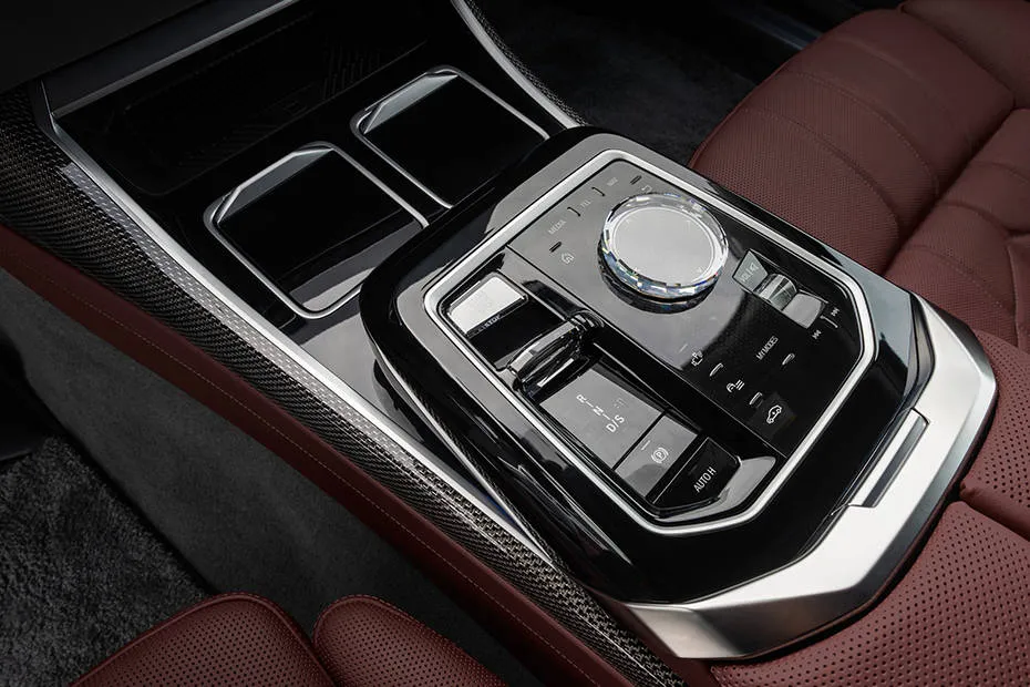 BMW i7 Drive Mode Selector