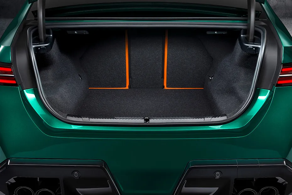 BMW M5 2025 Open Trunk