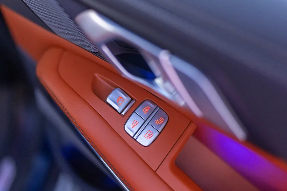 BMW X7 Door Controls