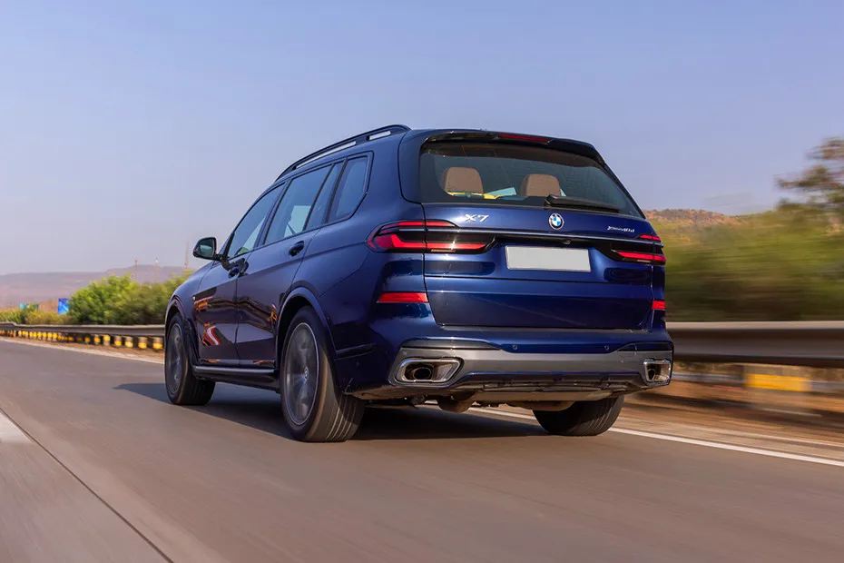 BMW X7 Exterior Image
