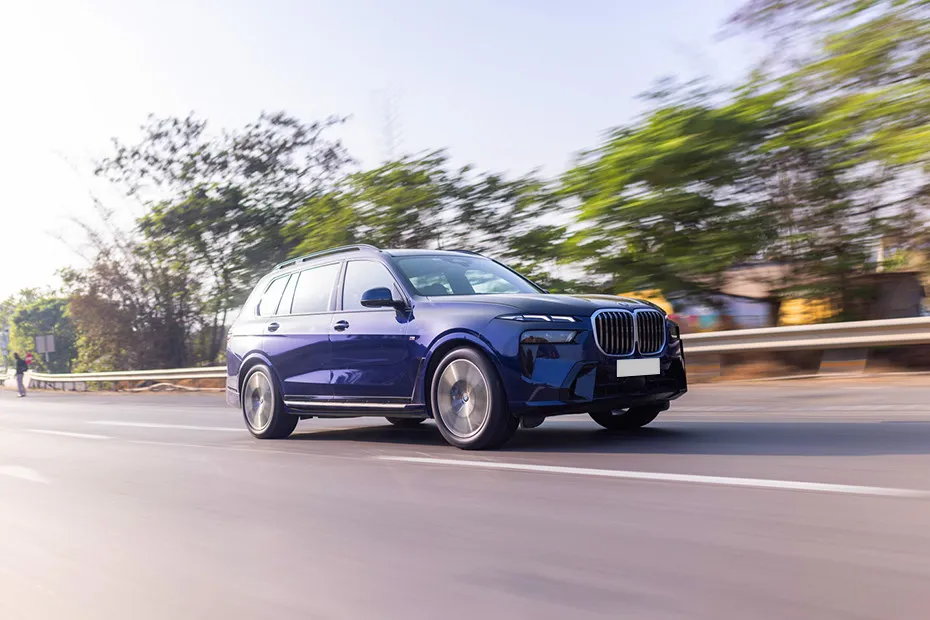 BMW X7 Exterior Image