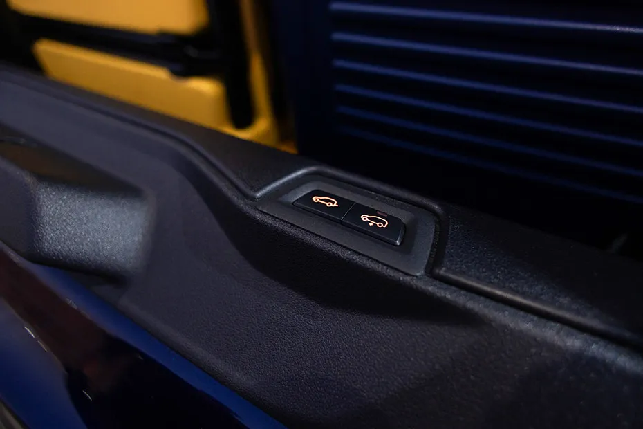 BMW X7 Interior Image