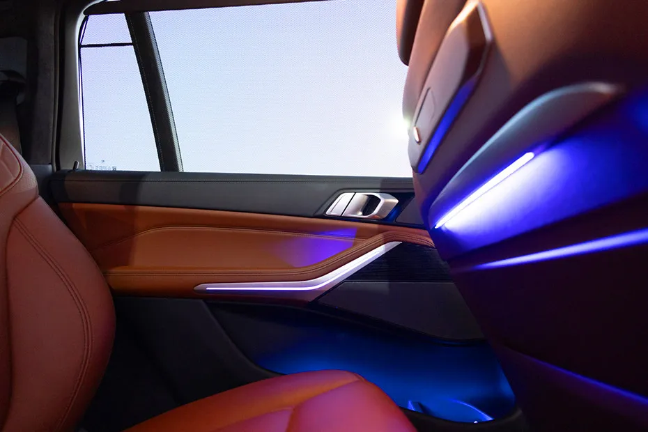 BMW X7 Interior Image