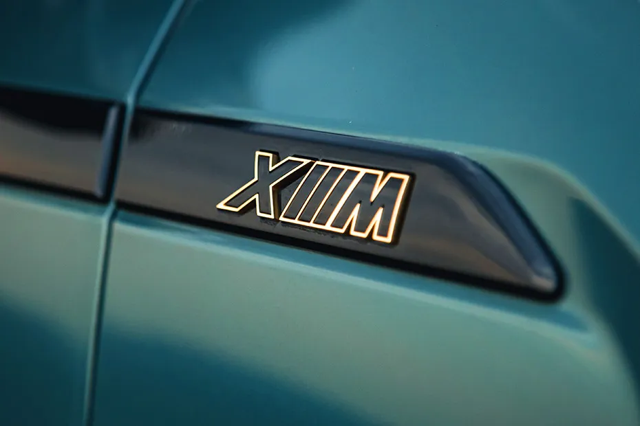 BMW XM Exterior Image