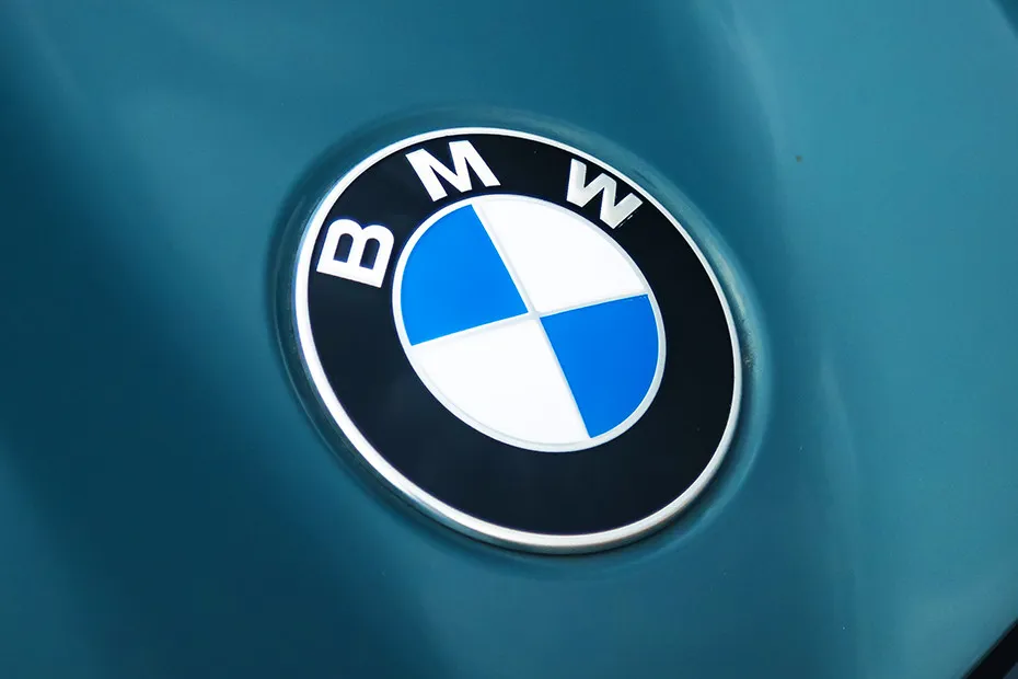 BMW XM Front Grill - Logo
