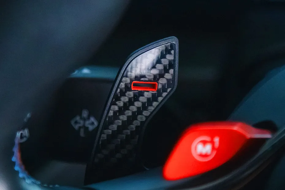 BMW XM Interior Image