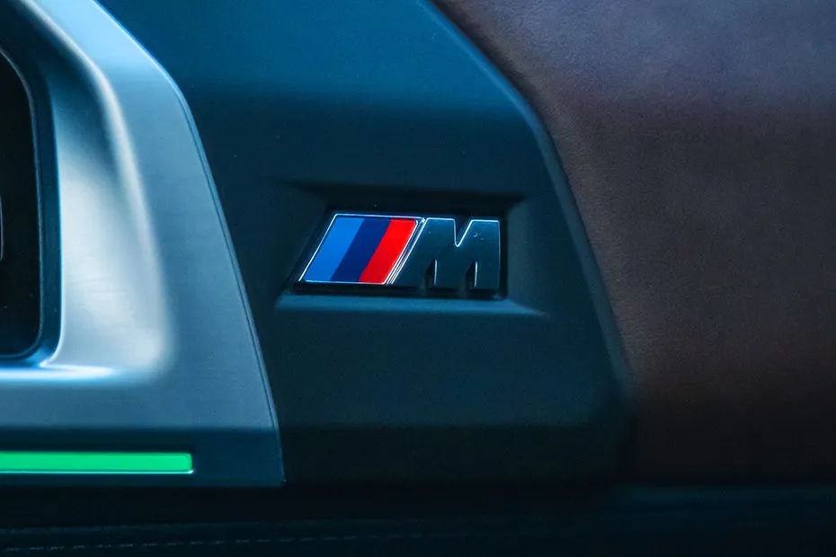BMW XM Interior Image