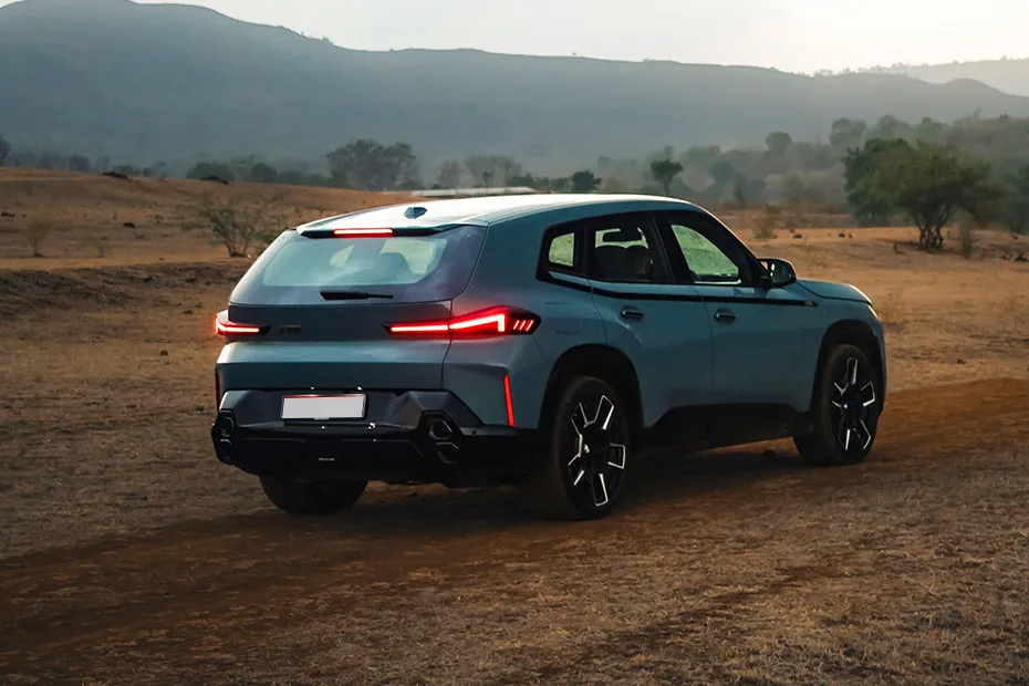 BMW XM Rear Right Side