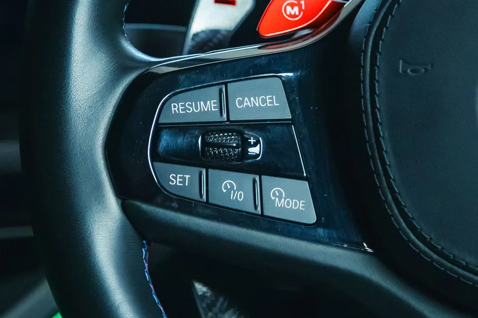 BMW XM Steering Controls