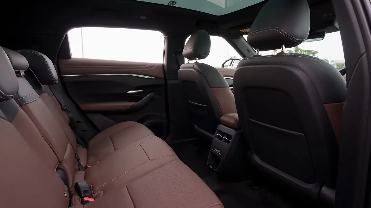 Front Seat Back Pockets