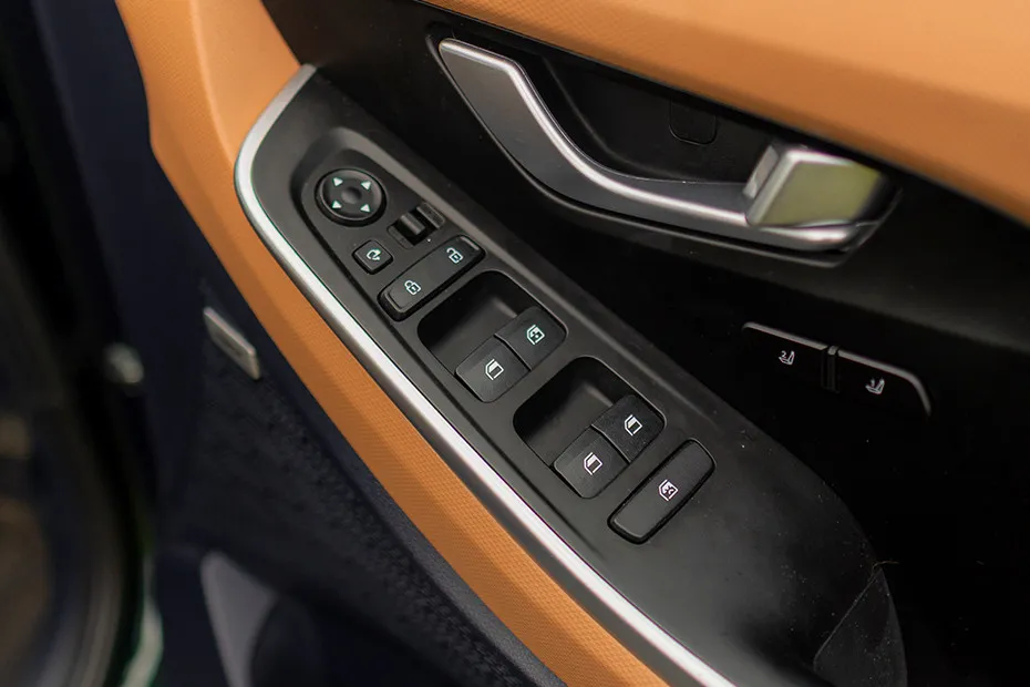Hyundai Alcazar Bonnet Release Lever