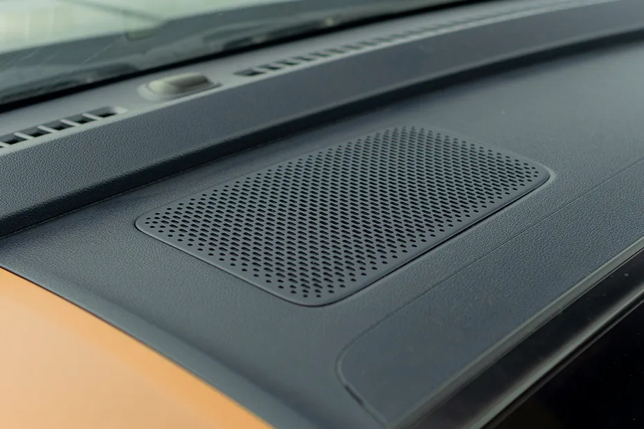 Hyundai Alcazar Front Central Speaker