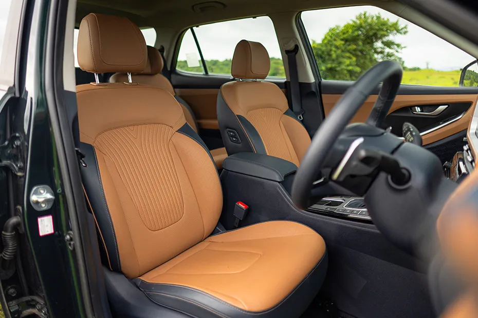 Hyundai Alcazar Front Seat