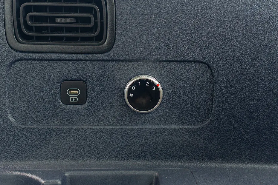 Hyundai Alcazar Third Row AC Vents