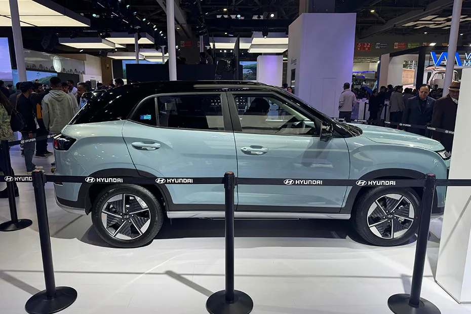 Hyundai Creta EV Side View (Right)