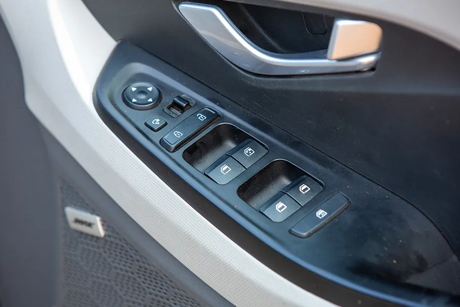 Hyundai Creta Mirror Adjustment Controls