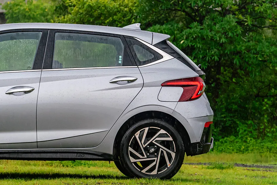 Hyundai i20 Antenna