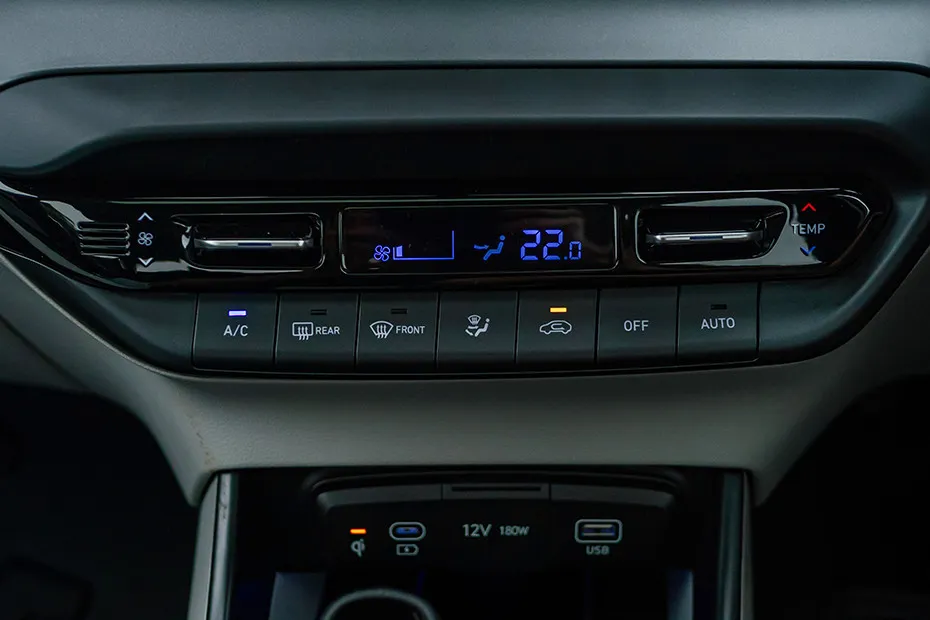 Hyundai i20 Dashboard Switches (Driver's Side)