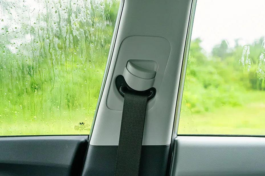 Hyundai i20 Height-adjustable Seatbelt