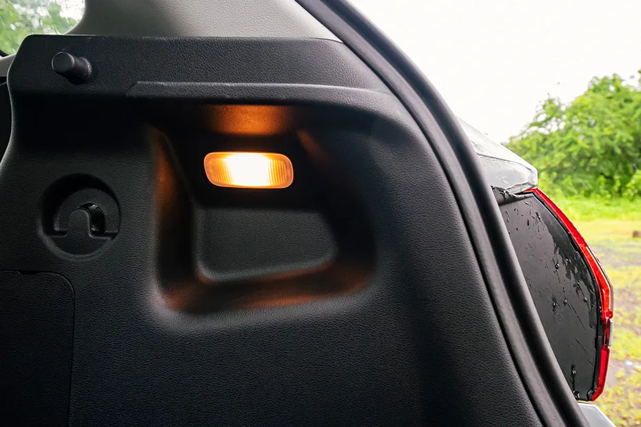 Hyundai i20 Luggage Hook