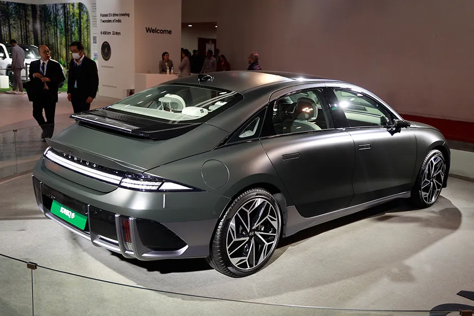 Hyundai IONIQ 6 Rear Right Side