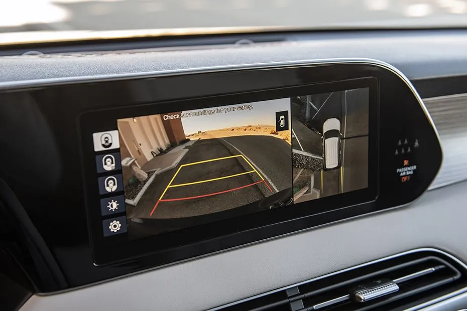 Hyundai Palisade Parking Camera Display Image