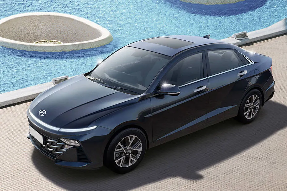 Hyundai Verna Top View