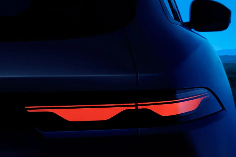 Jaguar F-Pace Taillight