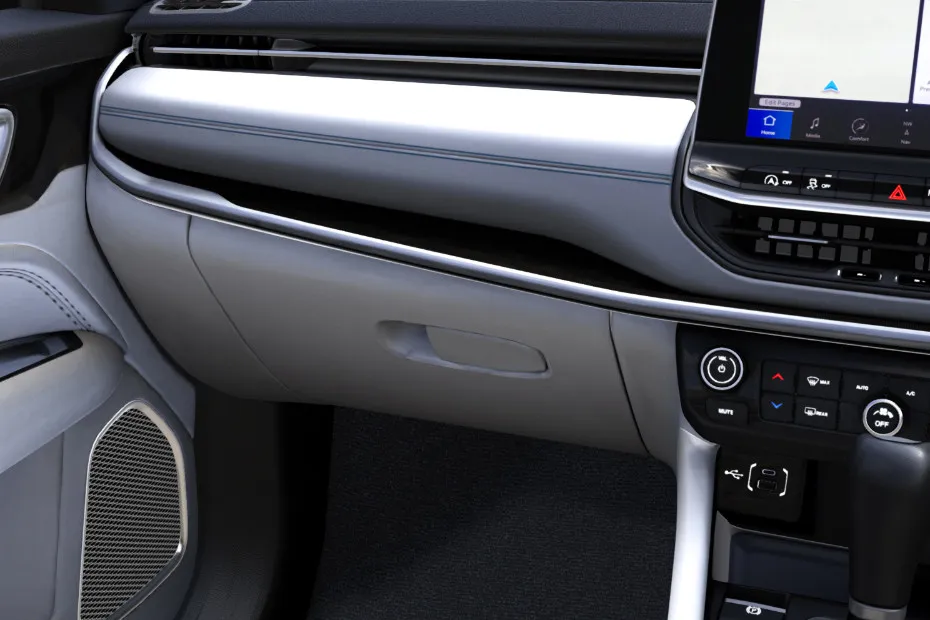 Jeep Meridian Glovebox (Closed)