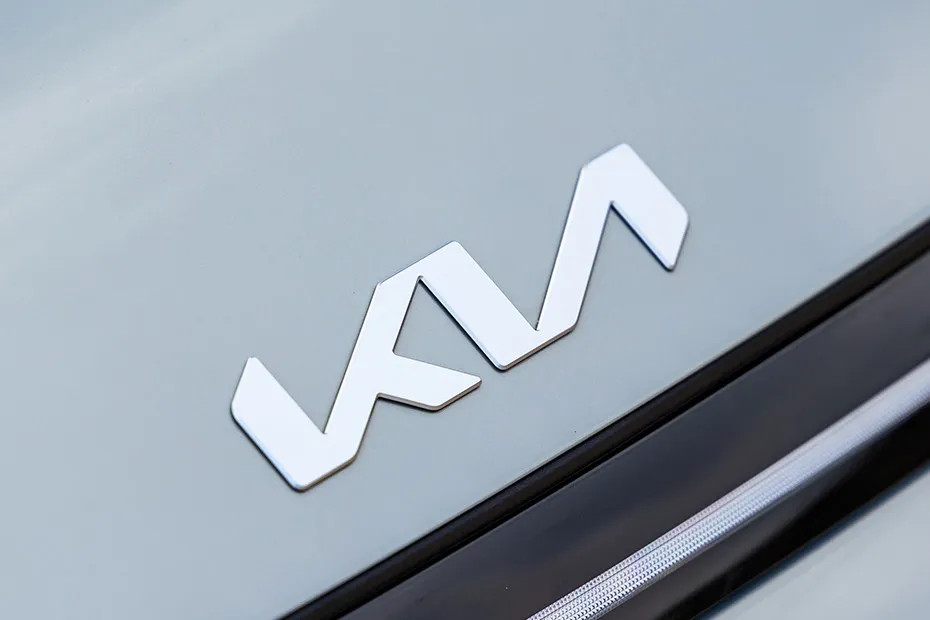 Kia Carens Clavis Brand Logo (Front)
