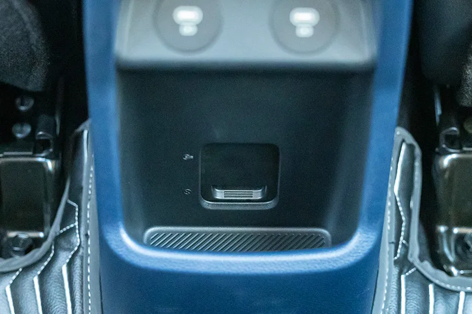 Kia Carens Clavis Centre Tunnel Storage(Rear)