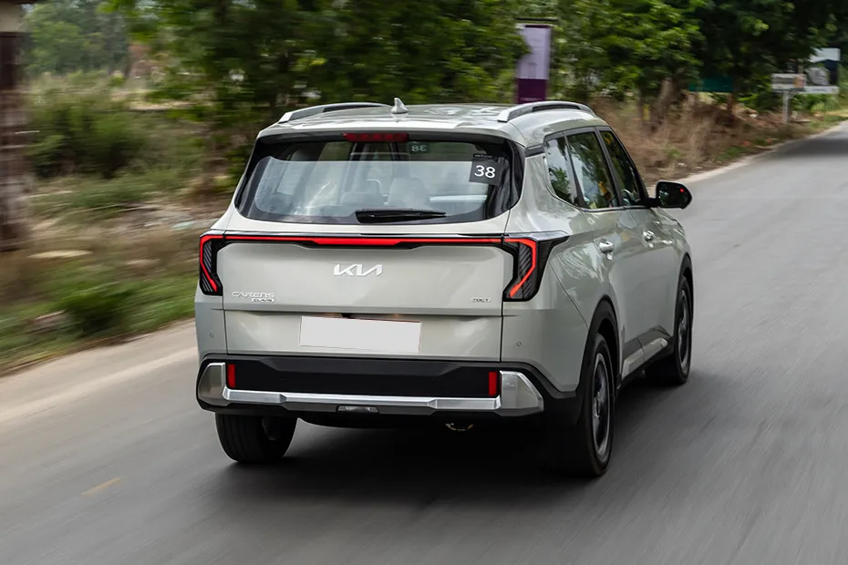 Kia Carens Clavis Driving: Rear Right Three Quarter View
