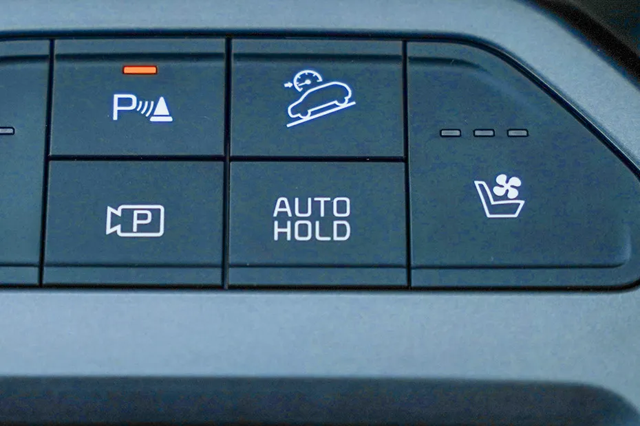 Kia Carens Clavis EV Auto Hold