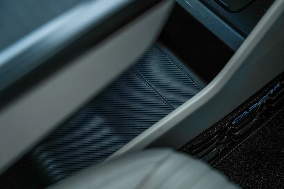Kia Carens Clavis EV Centre Console Storage