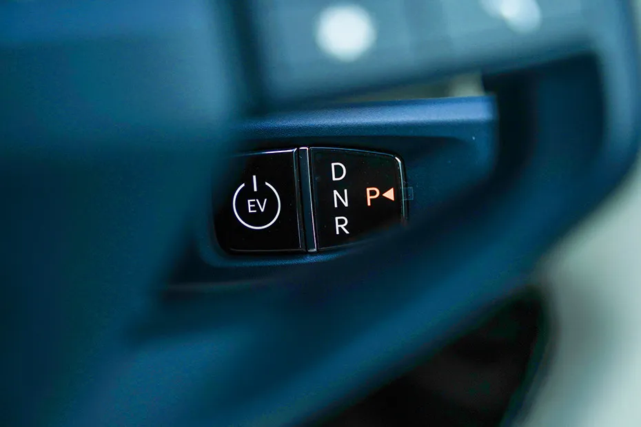 Kia Carens Clavis EV Push-button Start/Stop