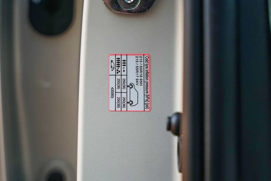 Kia Carens Clavis EV Tyre Pressure Information