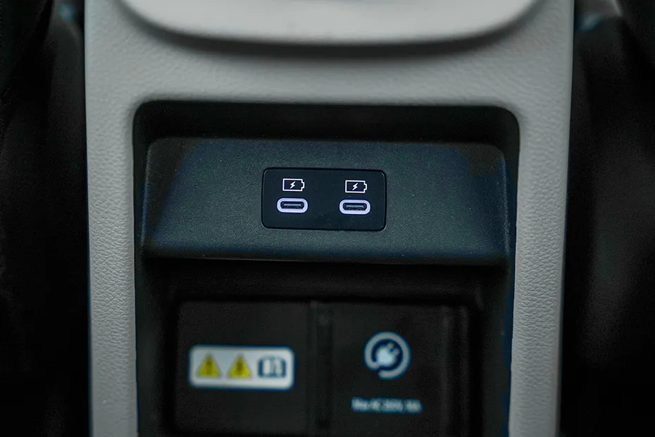 Kia Carens Clavis EV USB Charging Port (Rear)