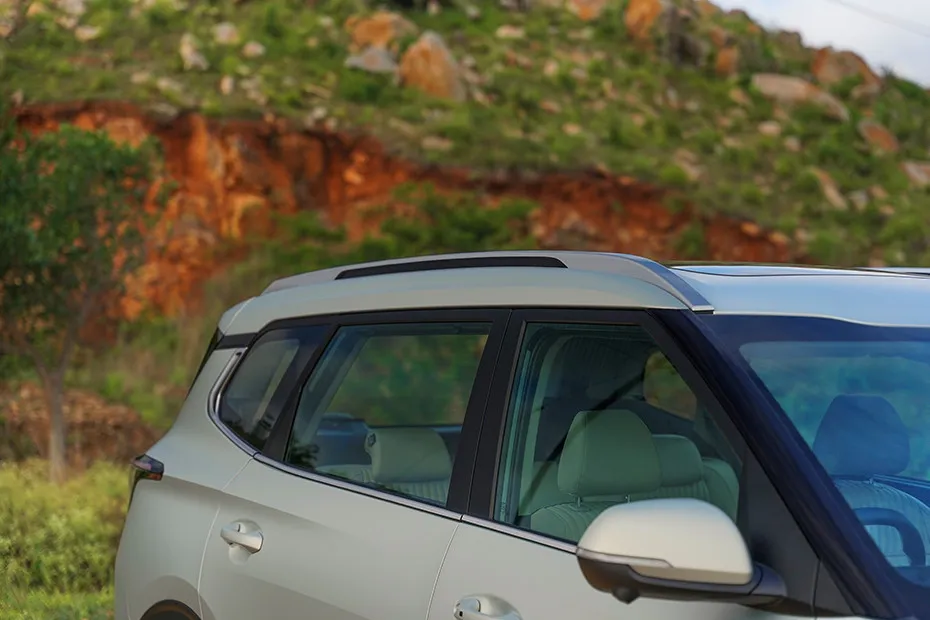 Kia Carens Clavis EV Window Line