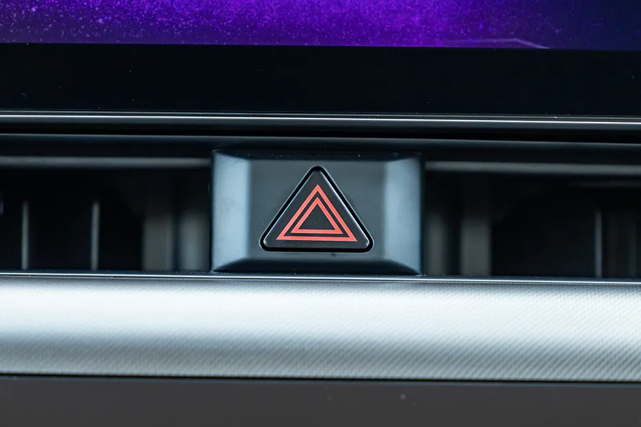 Kia Carens Clavis Hazard Light Switch