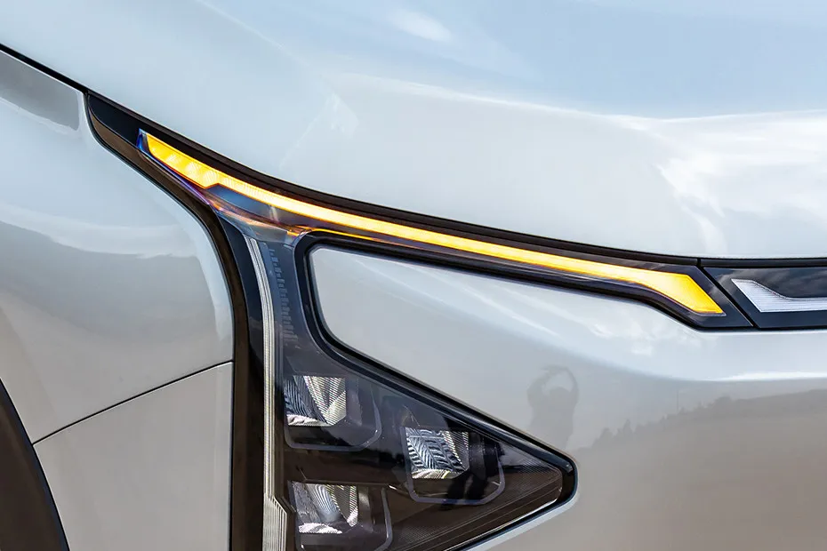 Kia Carens Clavis Turn Indicator (Front)