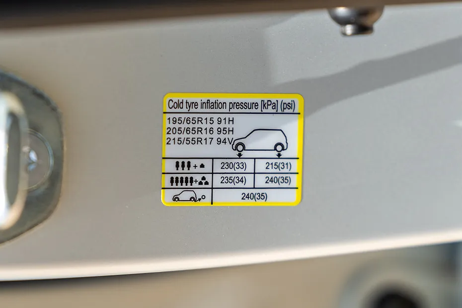 Kia Carens Clavis Tyre Pressure Information
