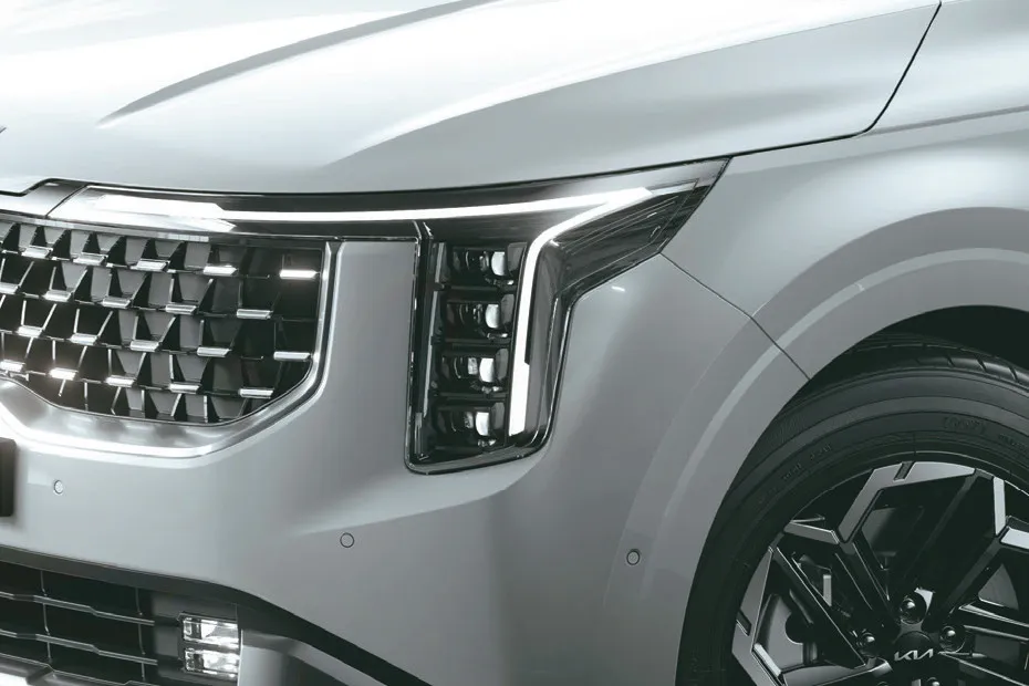 Kia Carnival Headlight