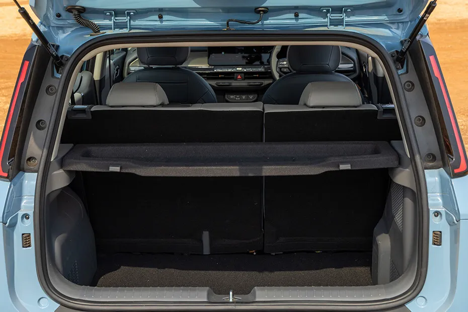 Kia Syros Boot (Open)