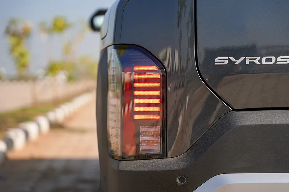 Kia Syros Rear Reflector