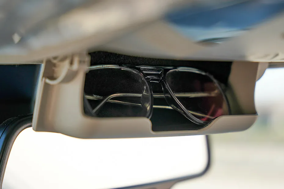 Kia Syros Sunglass Holder