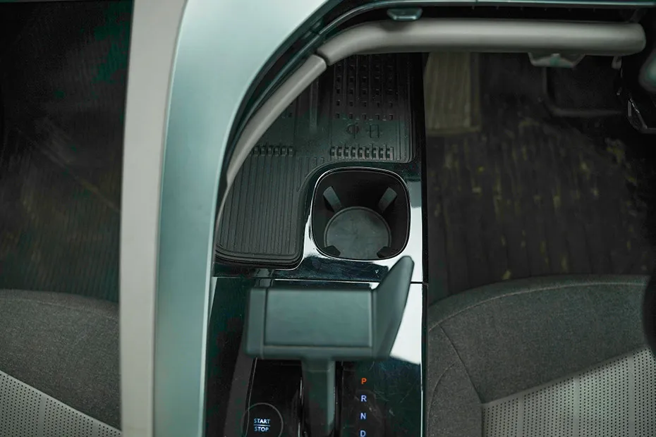 Mahindra BE 6 Front Cup Holder