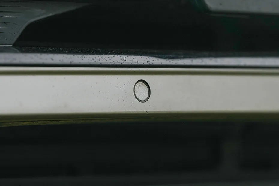 Mahindra BE 6 Front Parking Sensors