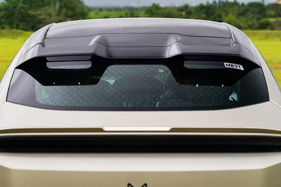 Mahindra BE 6 Rear Windshield