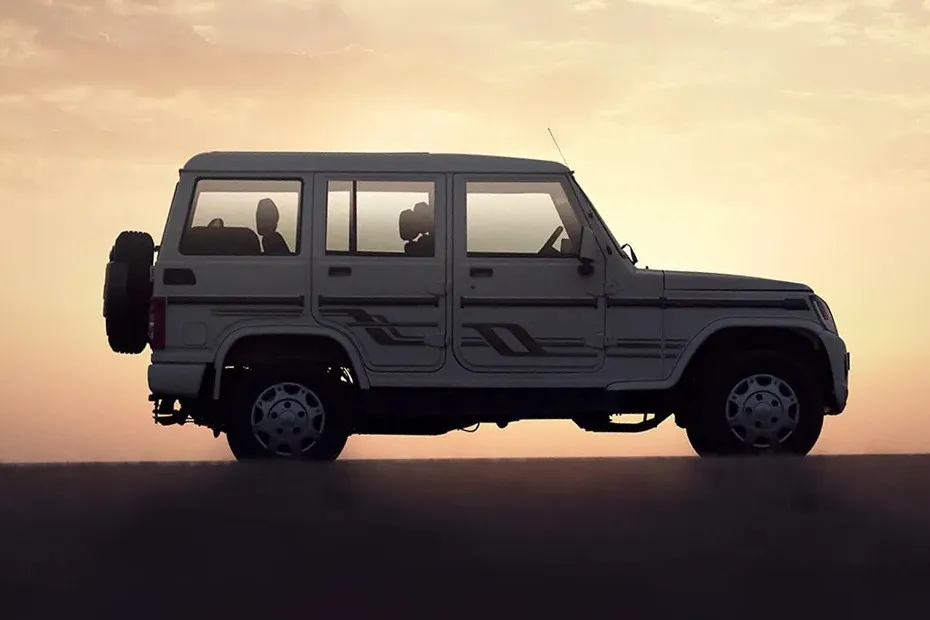 Mahindra Bolero Side View (Right)